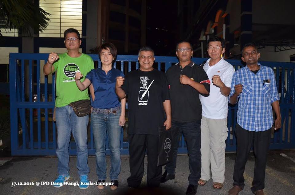 Zunar and friends